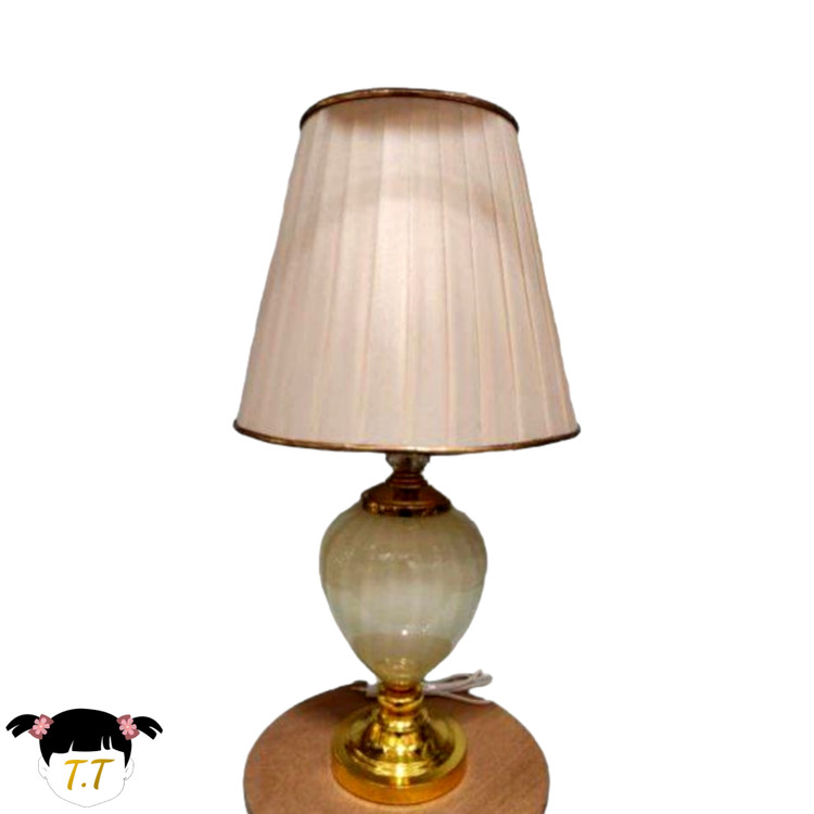 آباژور رومیزی طلایی