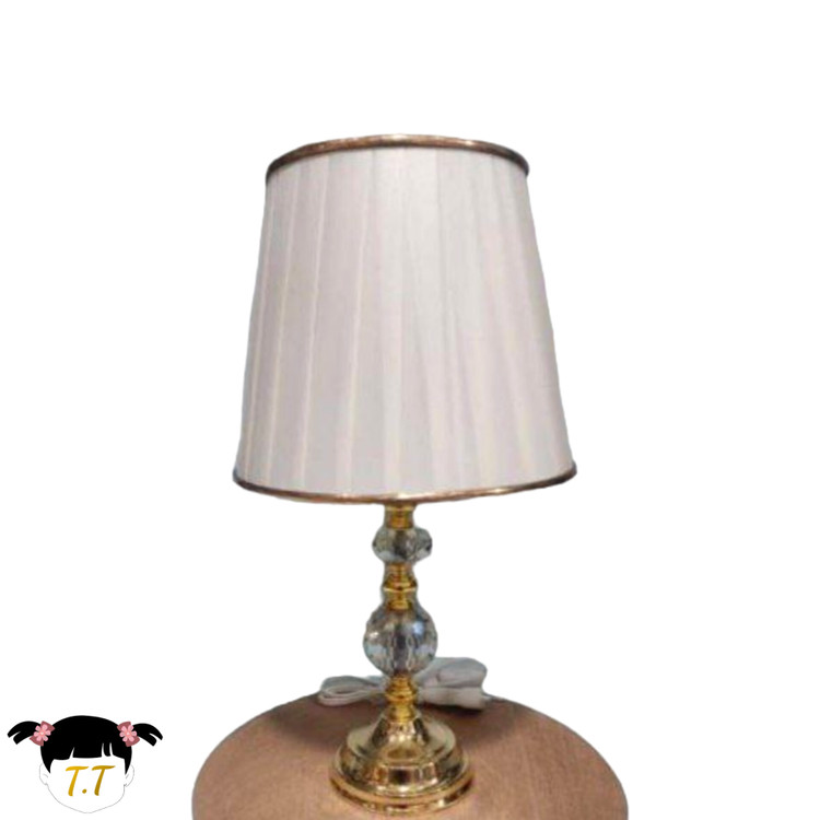 آباژور رومیزی طلایی