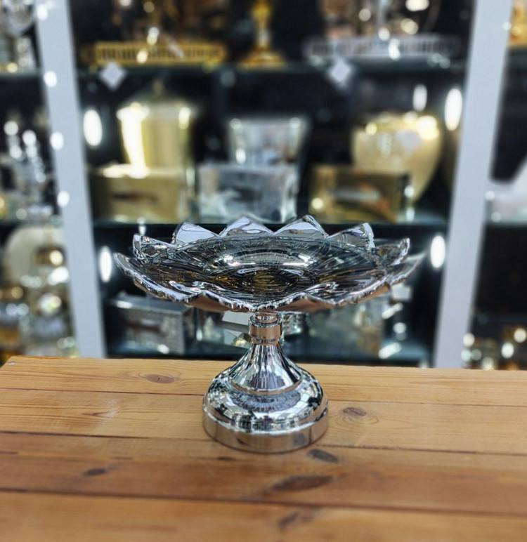 شیرینی خوری