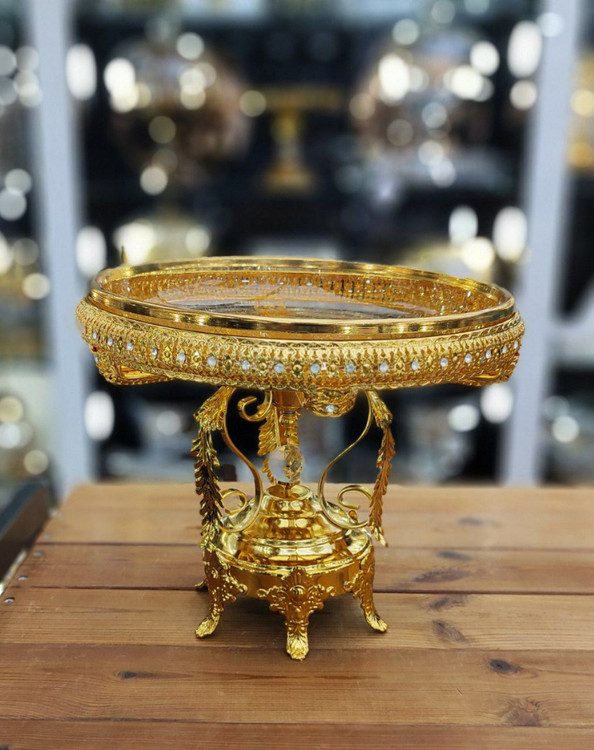 شیرینی خوری پایه دار