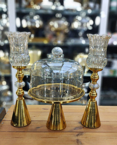 کیک خوری و شمعدان