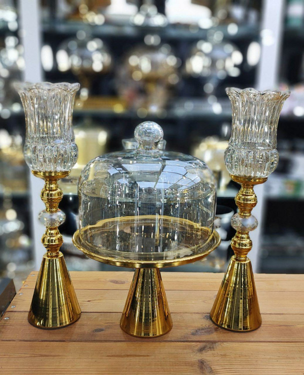 کیک خوری و شمعدان