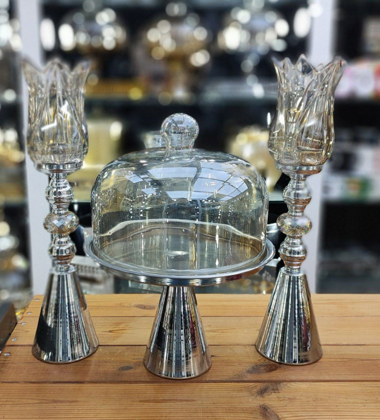 کاپ کیک دربدار و شمعدان