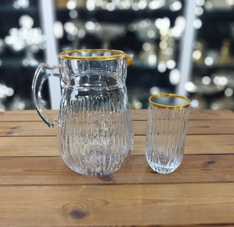 پارچ و لیوان