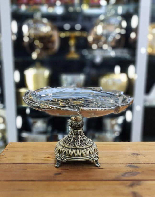 شیرینی خوری