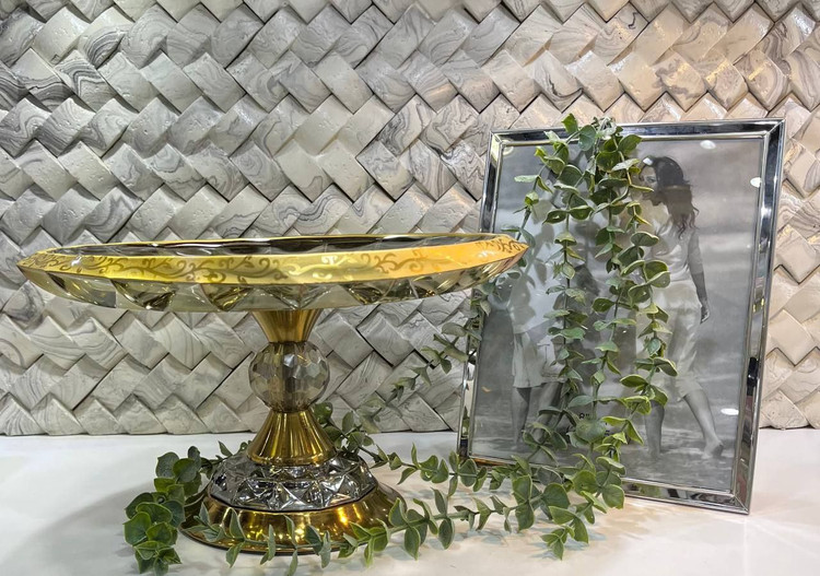 شیرینی خوری