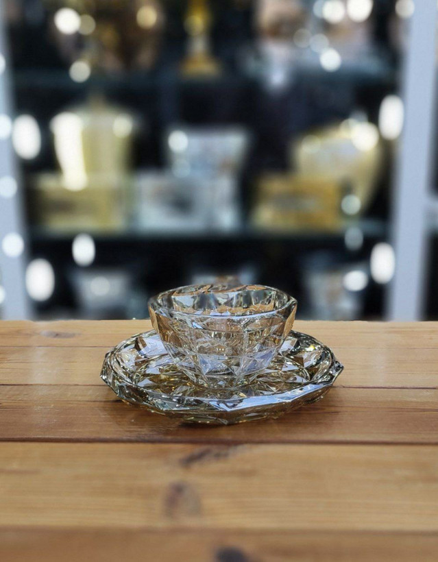 پیاله و پیش دستی