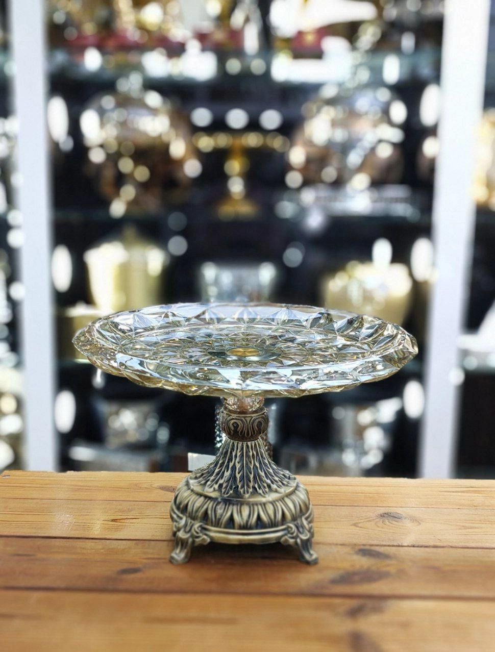 شیرینی خوری