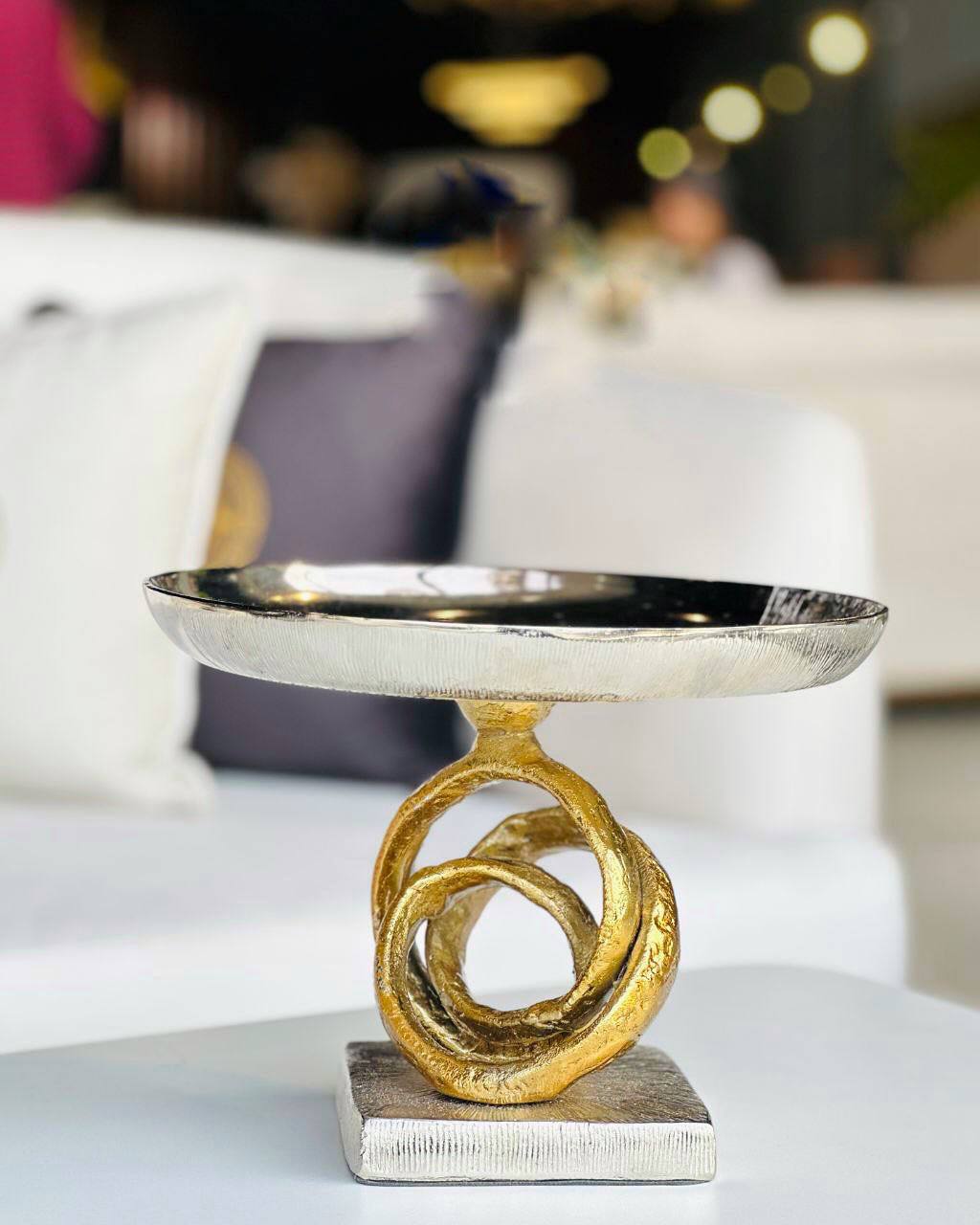 شیرینی خوری