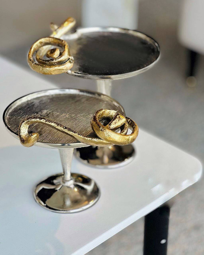 شیرینی خوری پایه دار