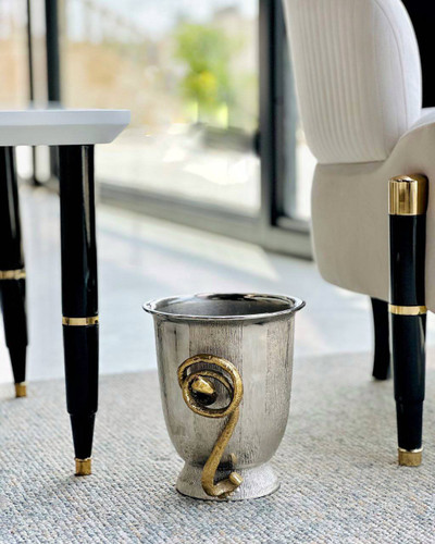 سطل زباله پذیرایی