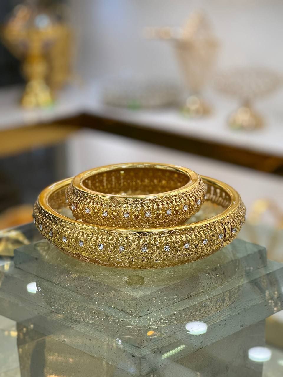 پیاله و پیش دستی