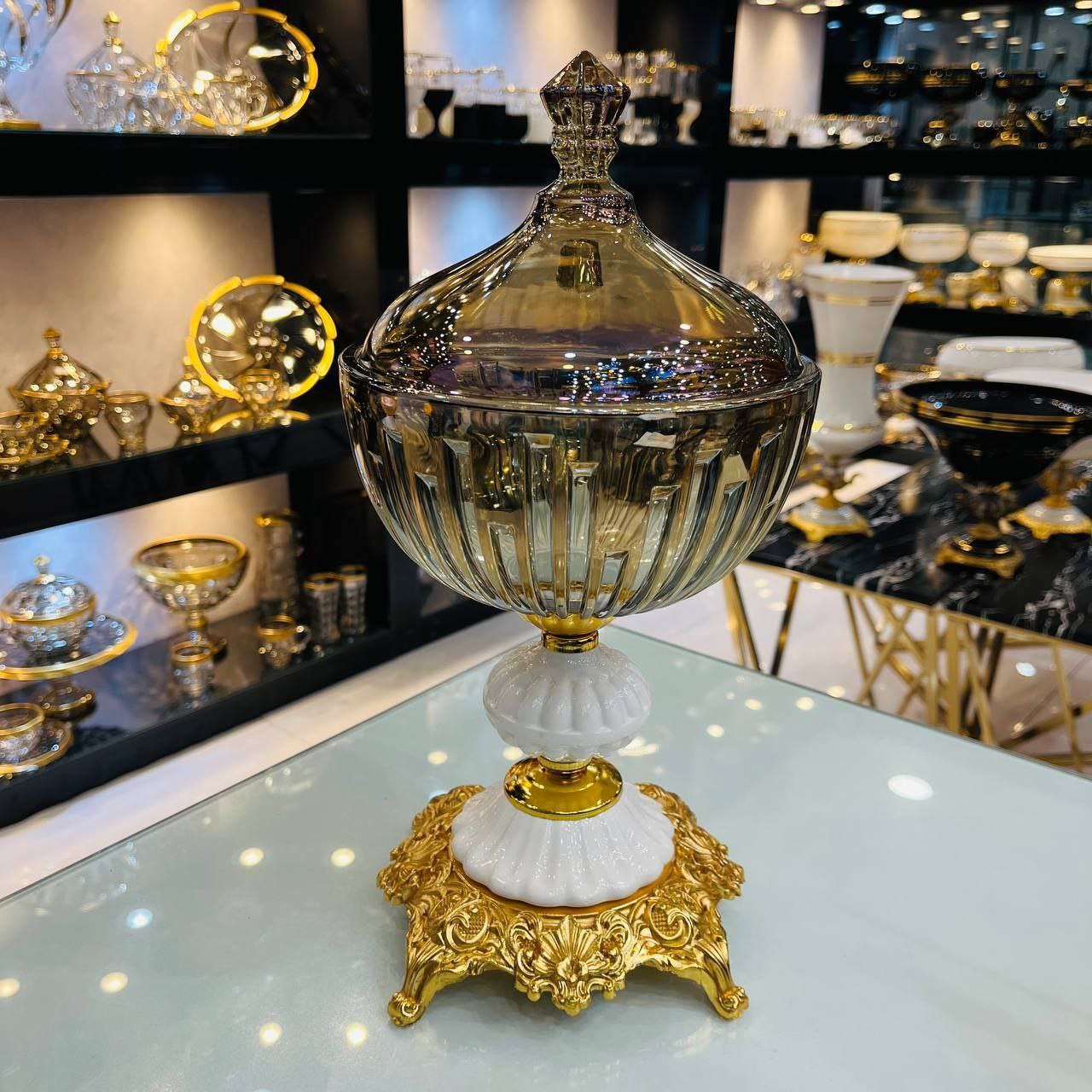 شکلات خوری