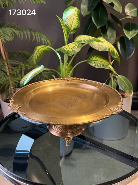 شیرینی خوری