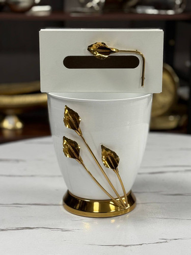 سطل زباله و جادستمال