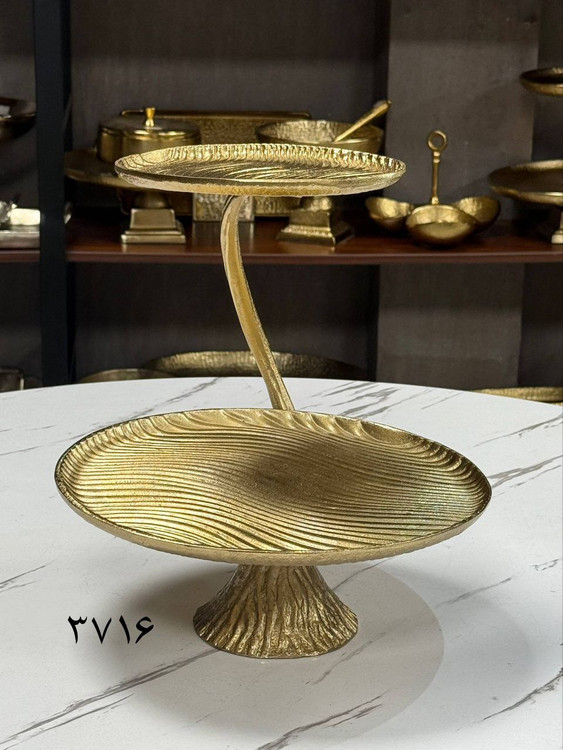 شیرینی خوری